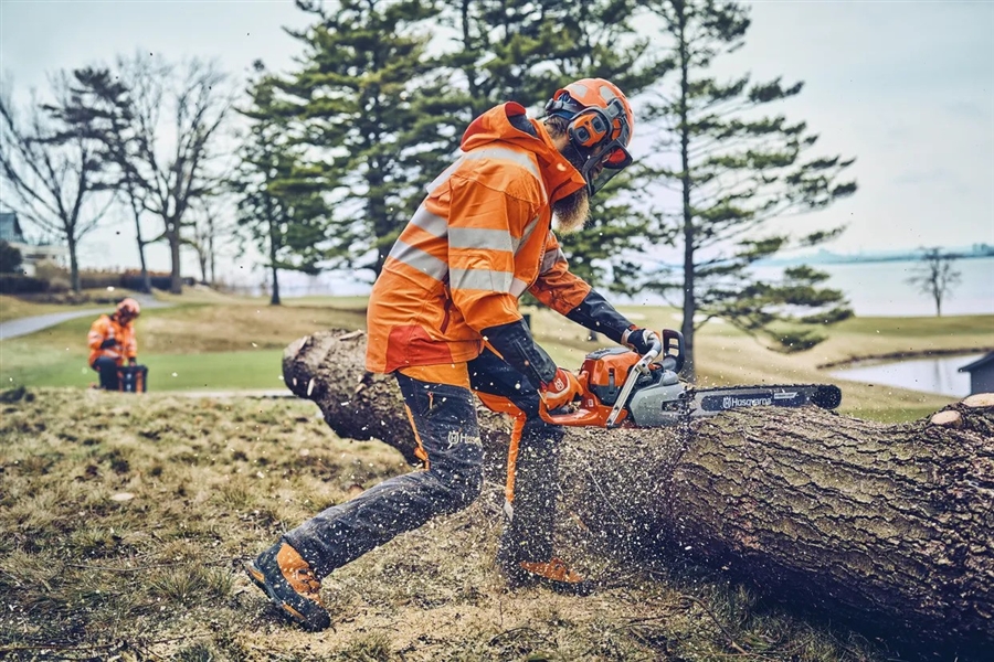 Husqvarna 562 XP Mark II Chainsaw